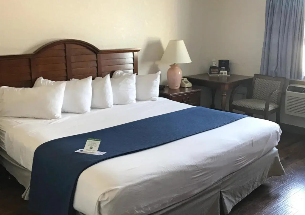 Baymont by Wyndham Sault Ste Marie MI