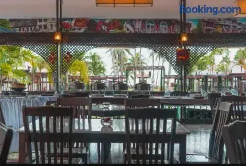 Shahs Beach Resort Melaka