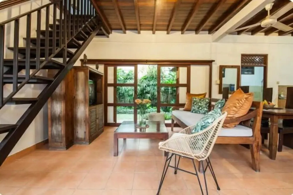 SMV- 2BedGRDN - V7 · 2BR Garden Villa Walk to shops and Beach Legian