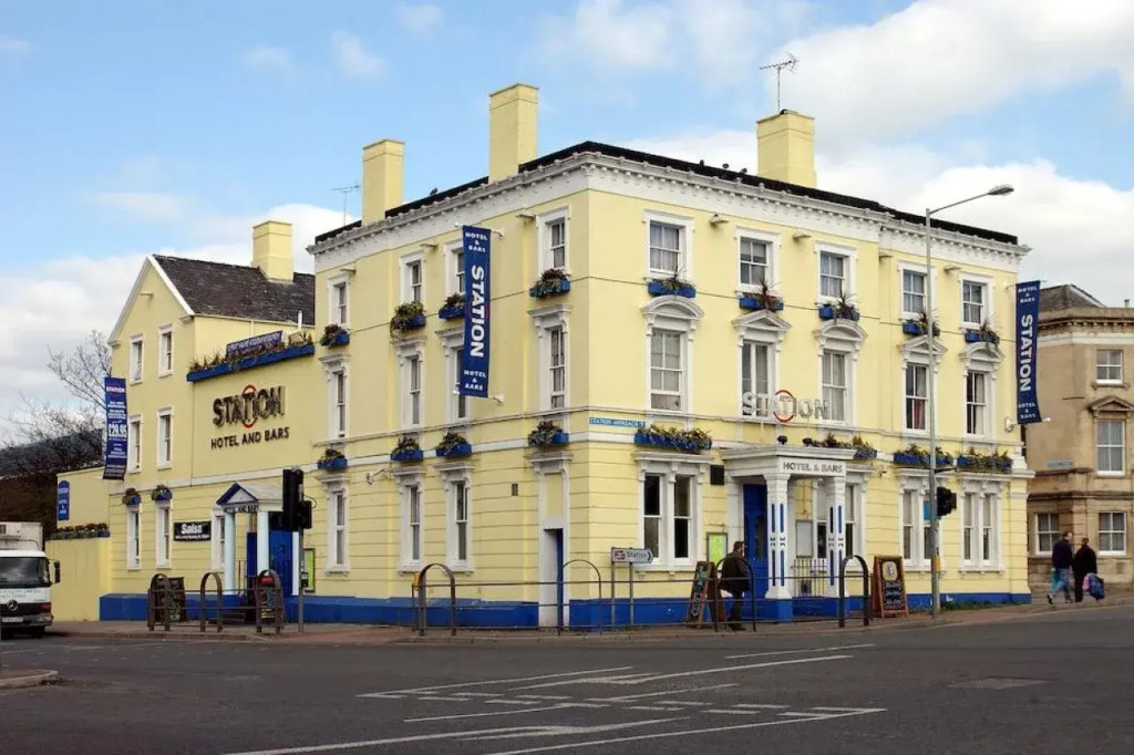 Station Hotel