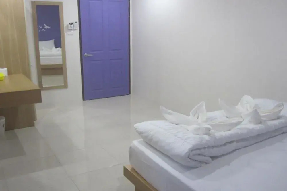 Issara Na Nakhon Living Hotel