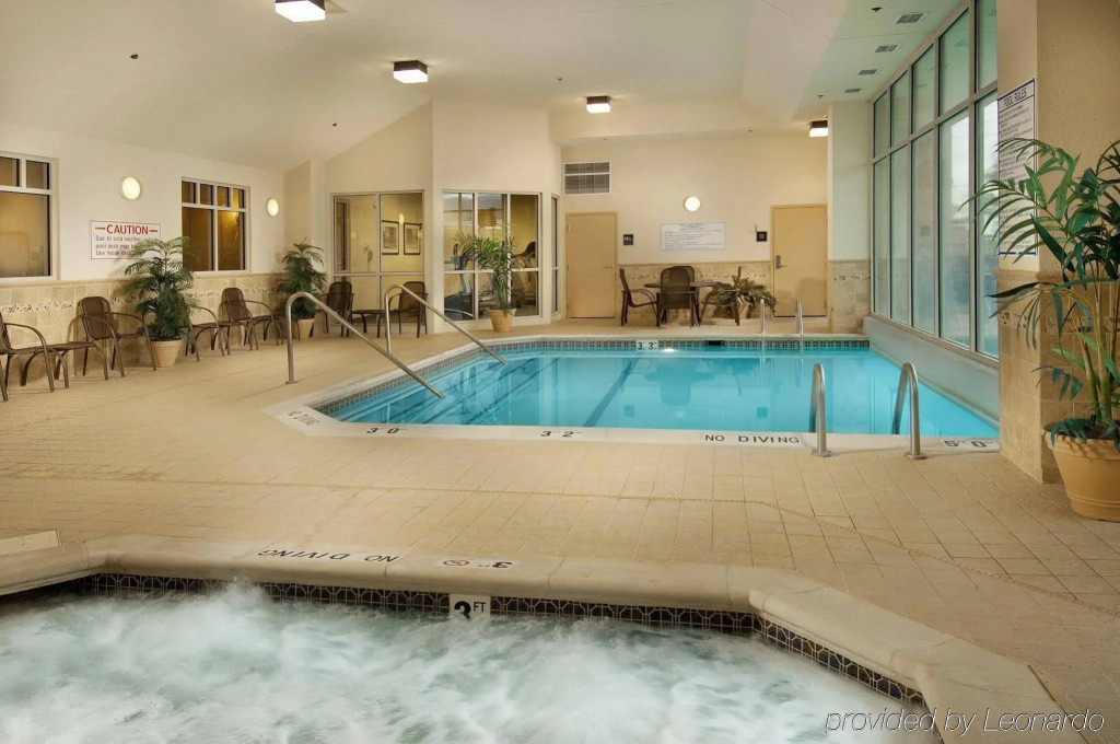Drury Inn & Suites Indianapolis Northeast