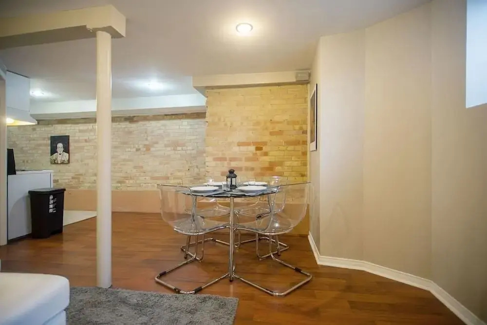 Grand Forest Hill 2BR Hideaway