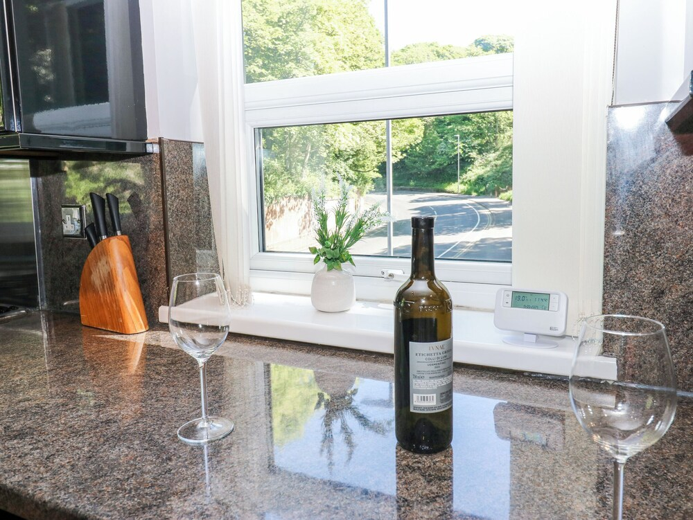 Flat 2, Omega Court
