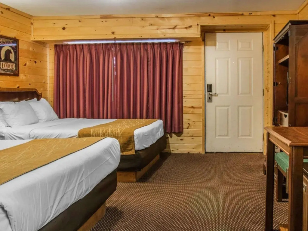 Econo Lodge Mackinaw City