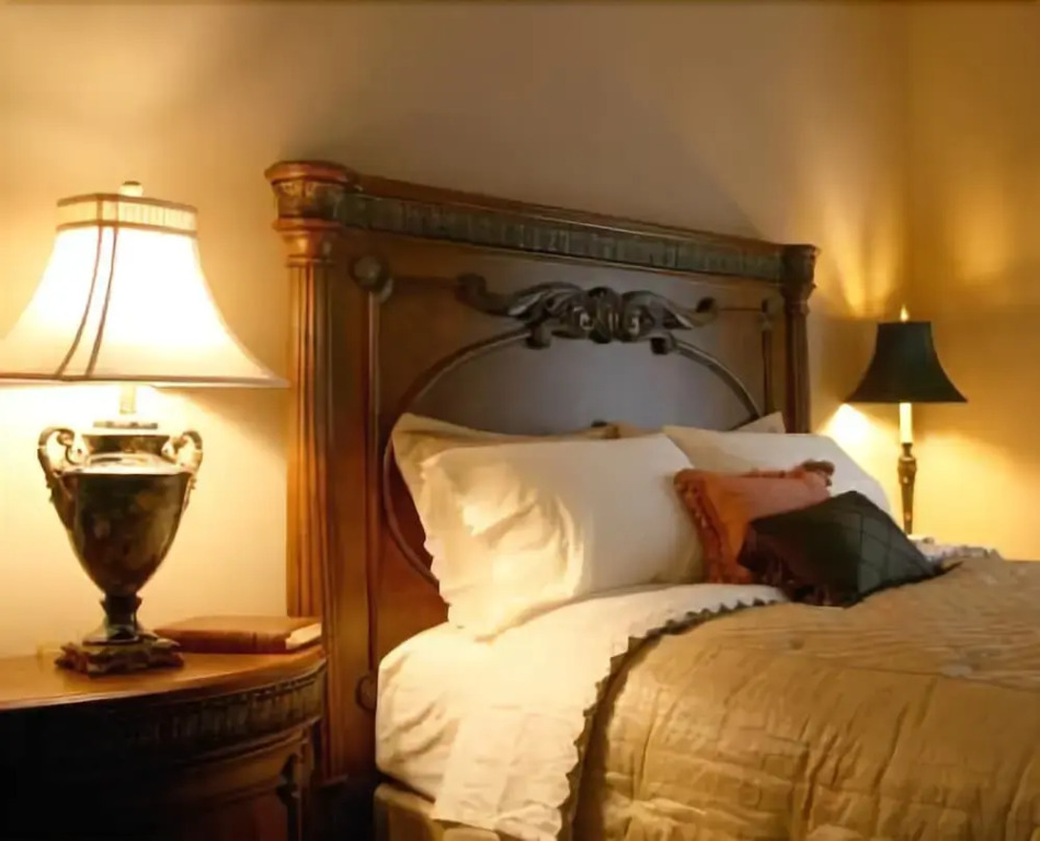 Trinkle Mansion Bed & Breakfast