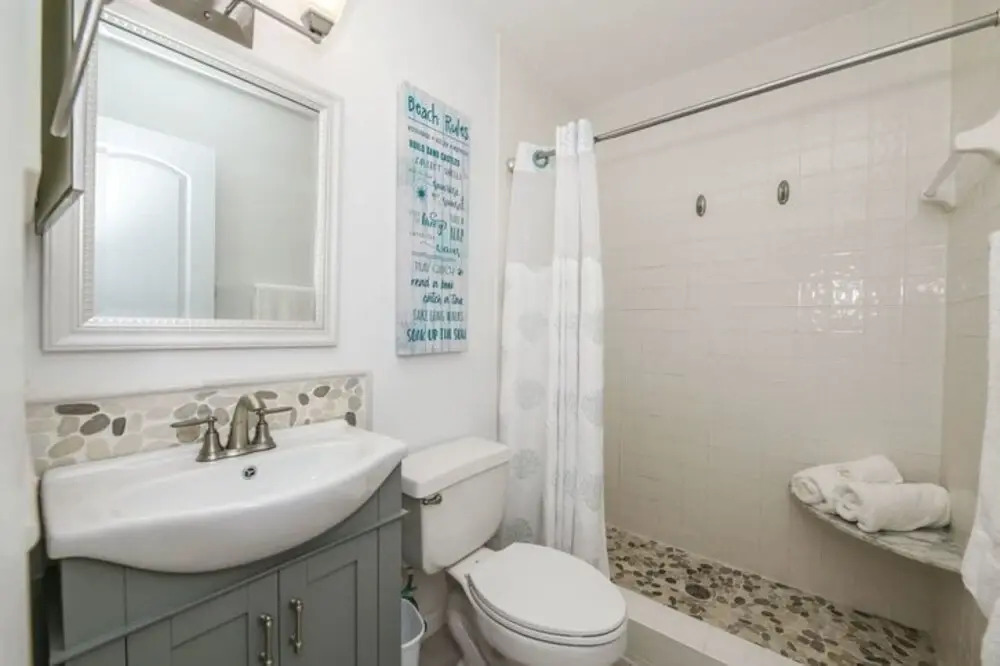 North Beachge No 37 - 3 Br Cabin