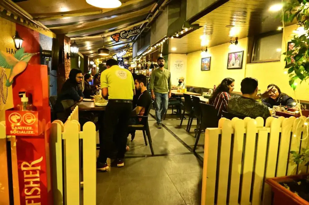 The Deccan Royaale, Shivaji Nagar