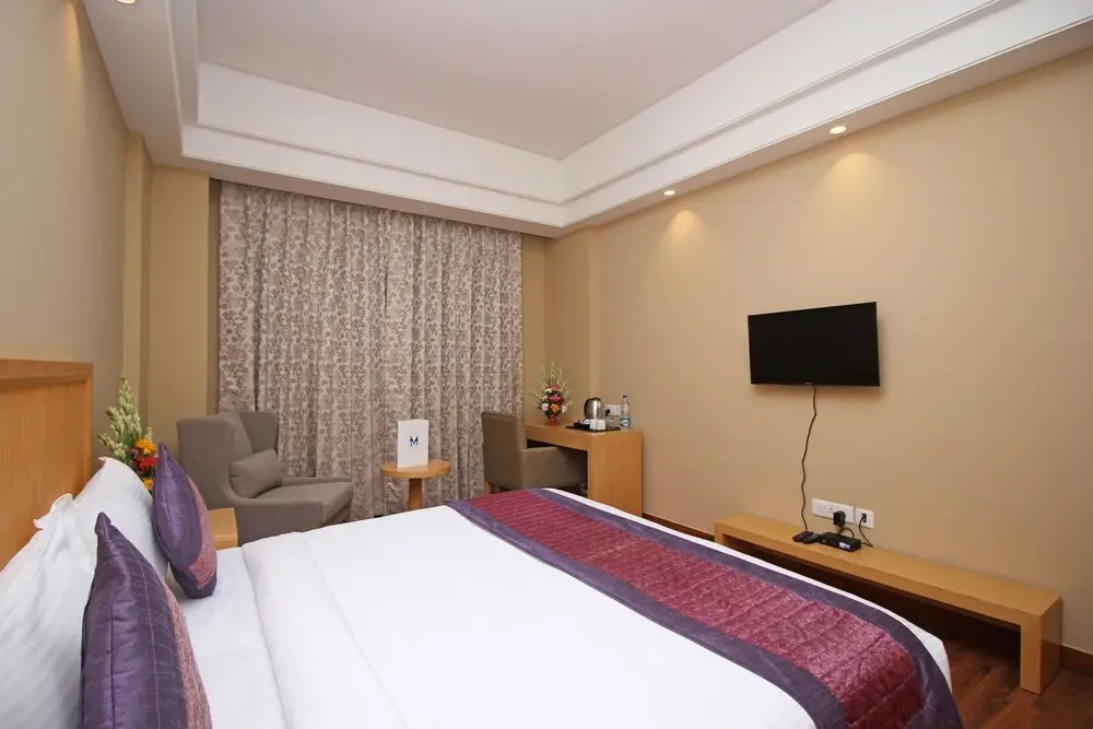 Mint Golf Course Suites
