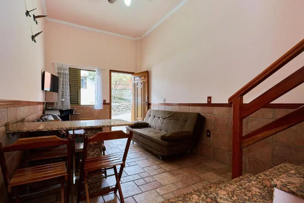 1062 Duplex 100 m da PRAIA DE BOMBINHAS . 2 suites