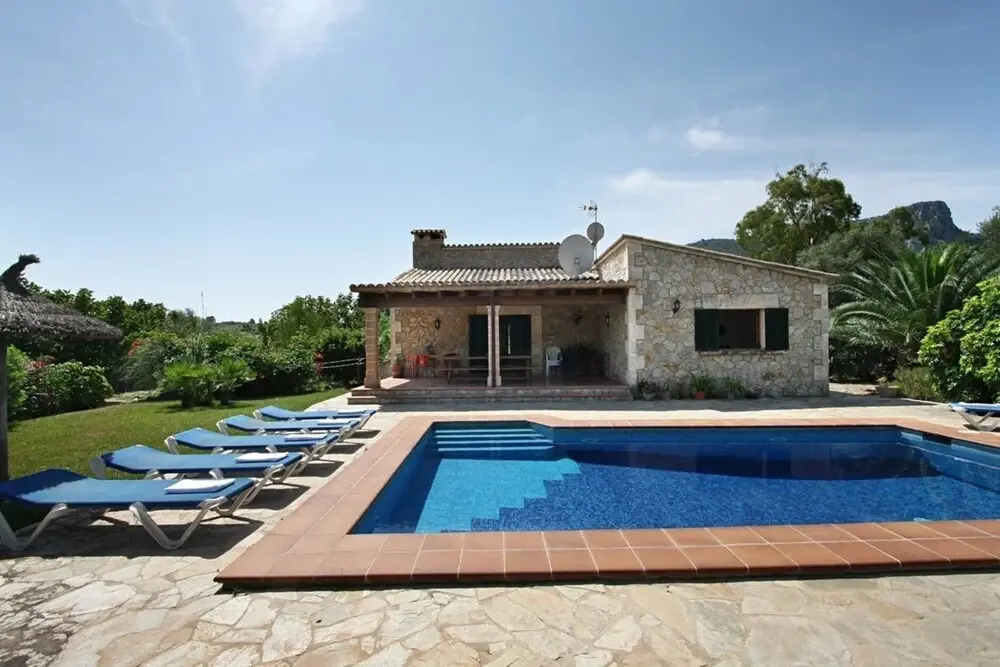 Villa - 4 Bedrooms with Pool and WiFi - 103147