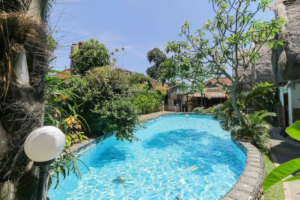 Neo Bintang Bungalow Cafe and Pool