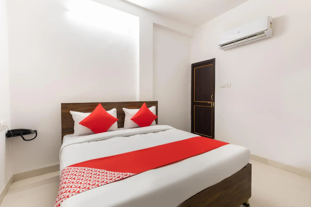 OYO 39969 Shivansh Palace