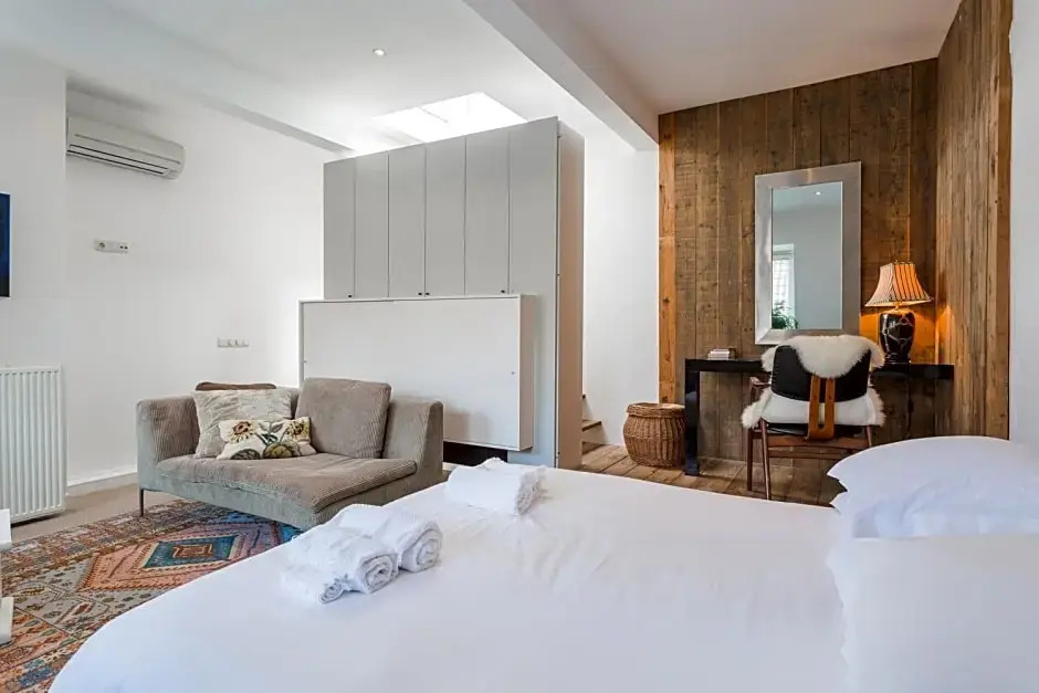 House of Arts – City Centre Apartment