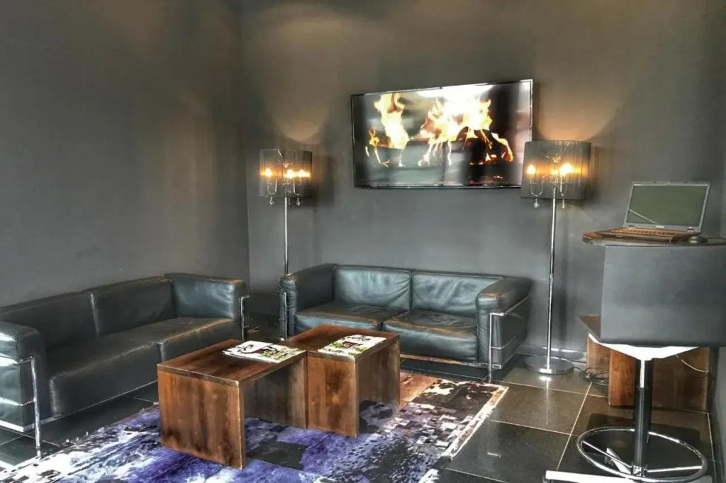 Kult Hotel