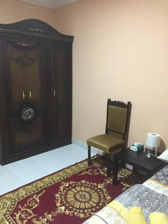 112 AUC Residence
