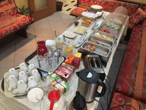Family Hotel Lazuren Briag