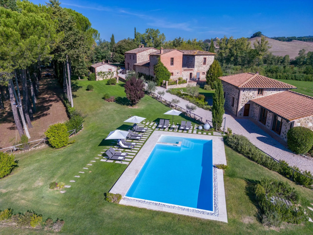 PODERE BELLARIA 18&2, Emma Villas