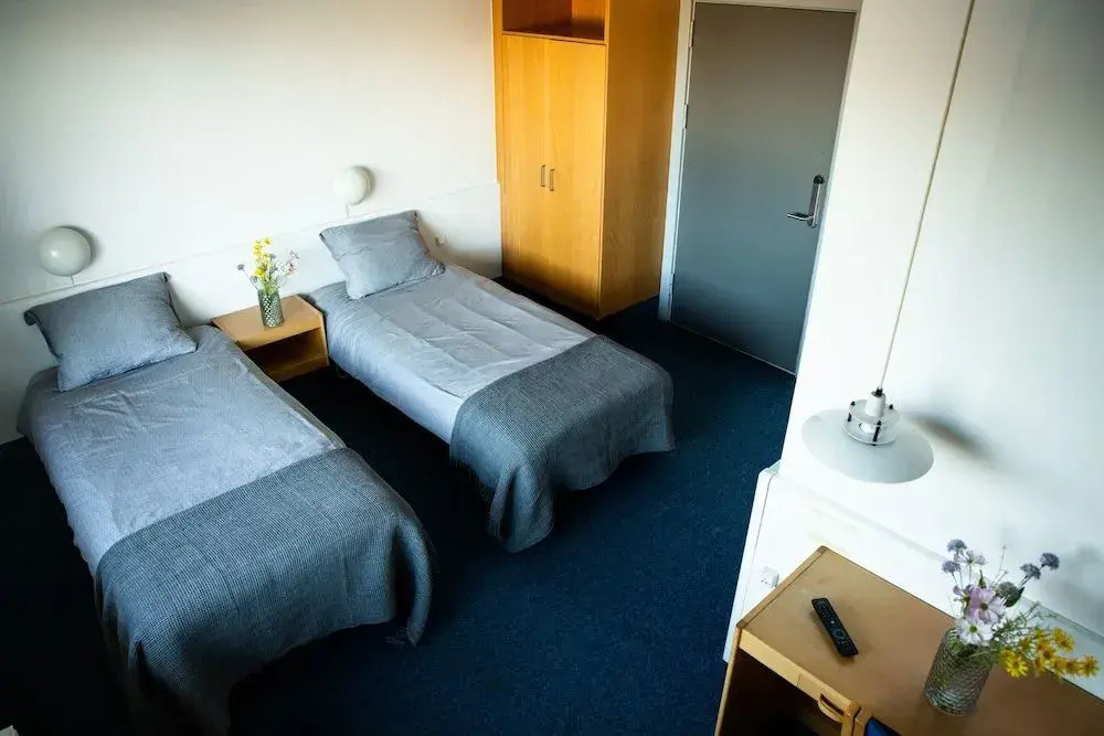 Hotel-B