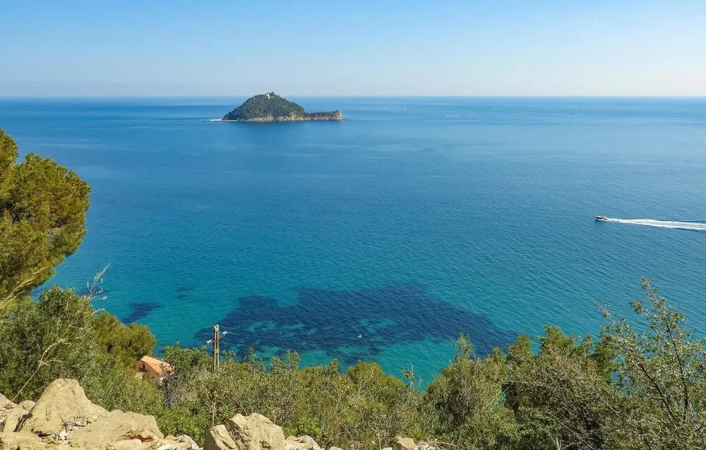 Nice Apartment in Bastia DI Albenga With 2 Bedrooms and Wifi