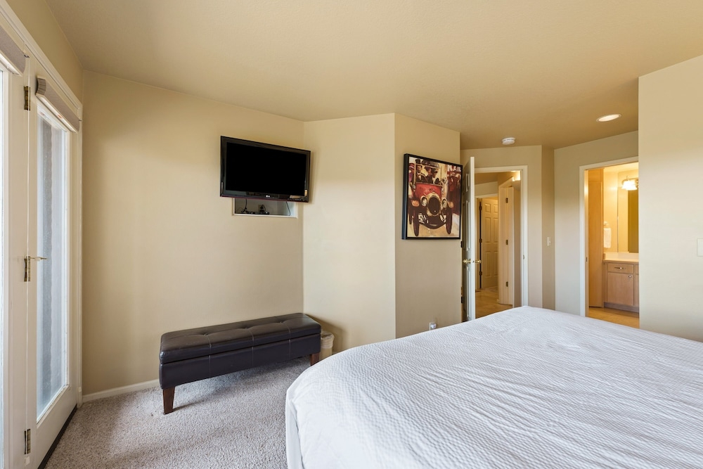 River Ridge 429ab 3 Bedroom Condo
