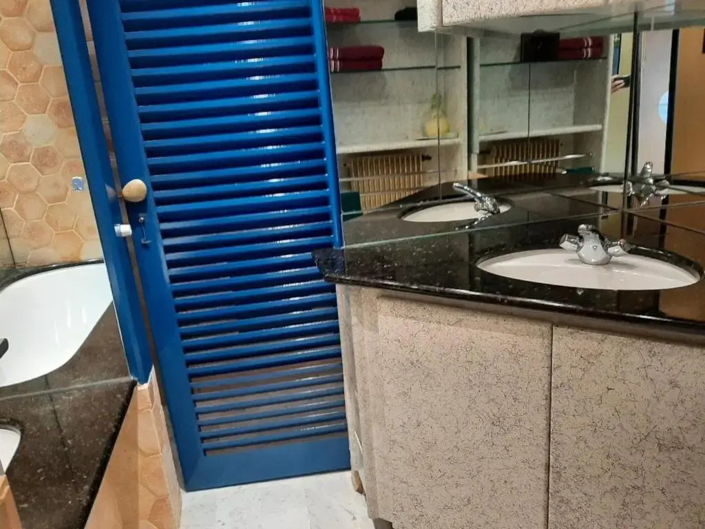 Appartement Biarritz, 3 pièces, 5 personnes - FR-1-239-597