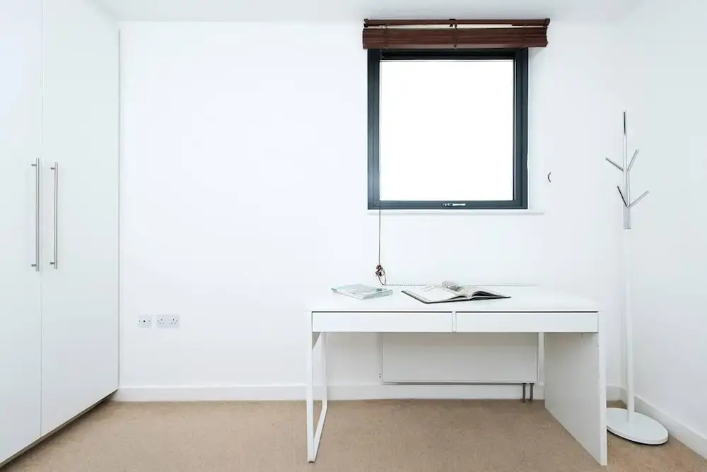 Stylish 2BR flat with balcony, near King’s Cross!