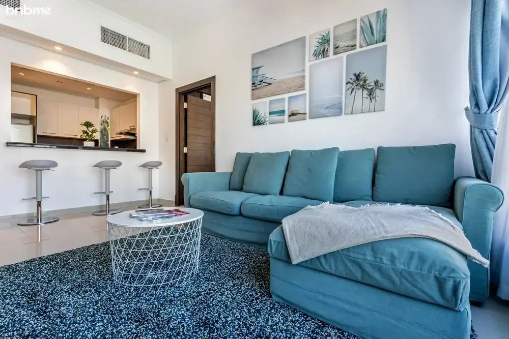 1B-Silverene-1704 by bnbmehomes