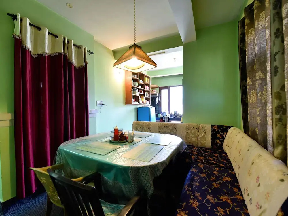 OYO 13350 Home Hill View Naggar Road