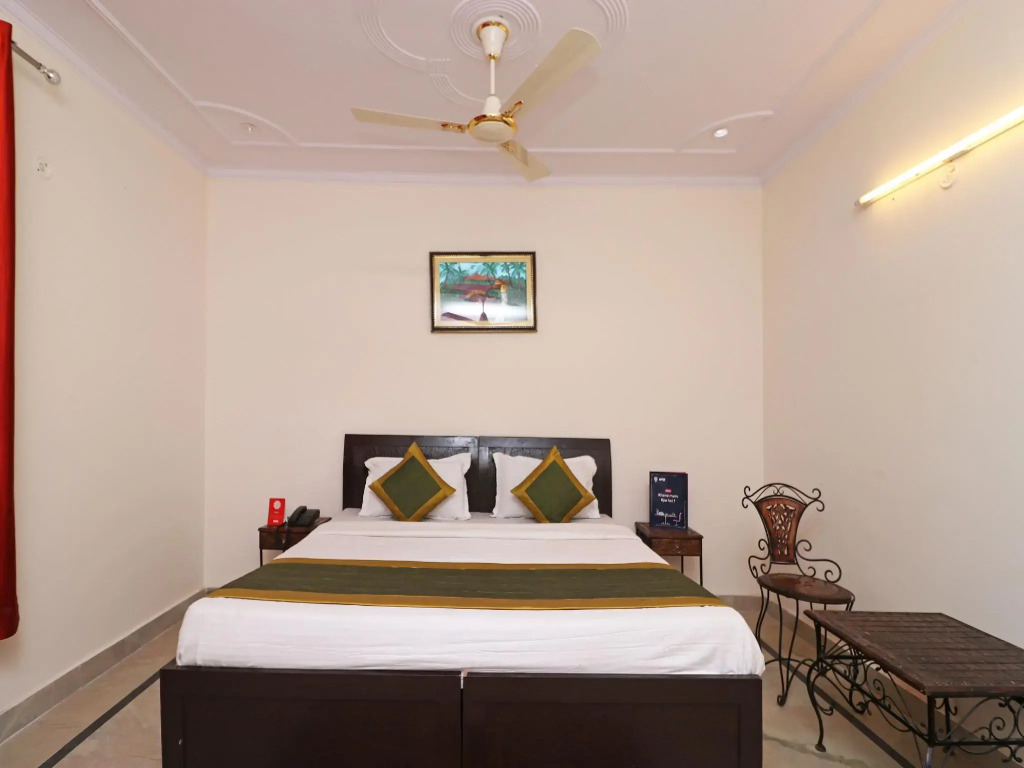 OYO 10361 Hotel Stay @ 23
