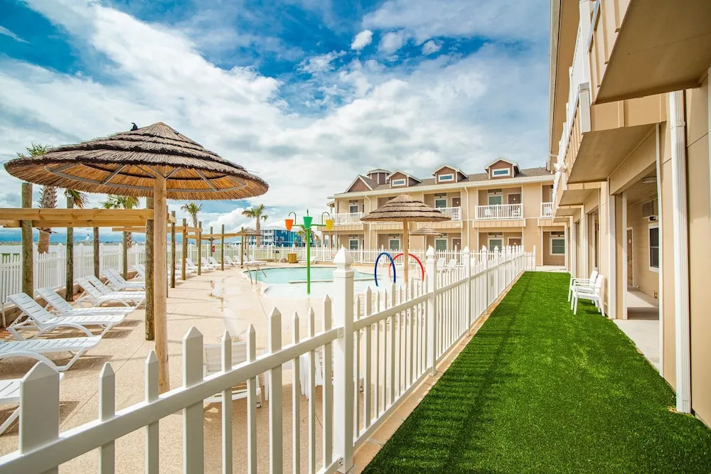 Absolute Beach