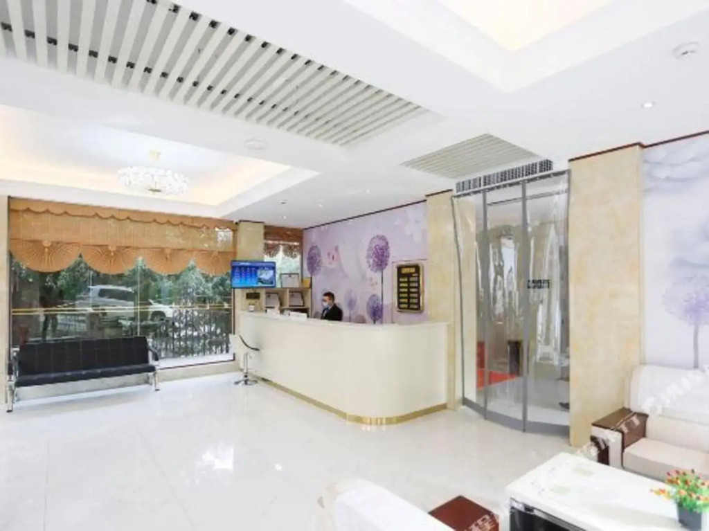 Wuhan Good Time Hotel (Tianhe Airport Hengdian Subway Station)