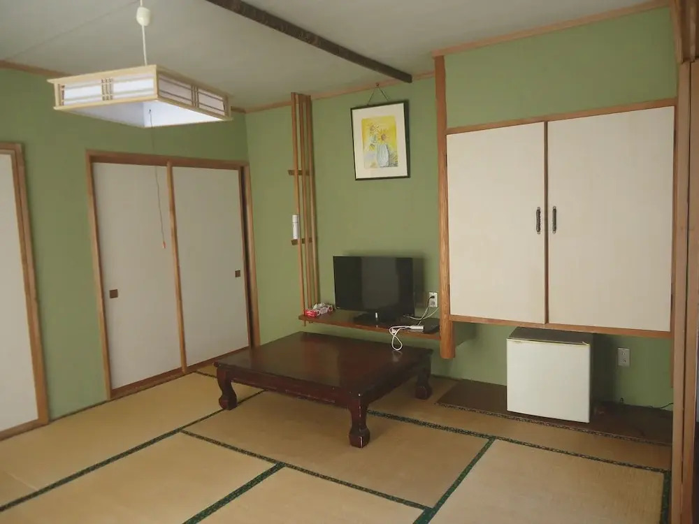 Cafe Cerisier栖里時絵