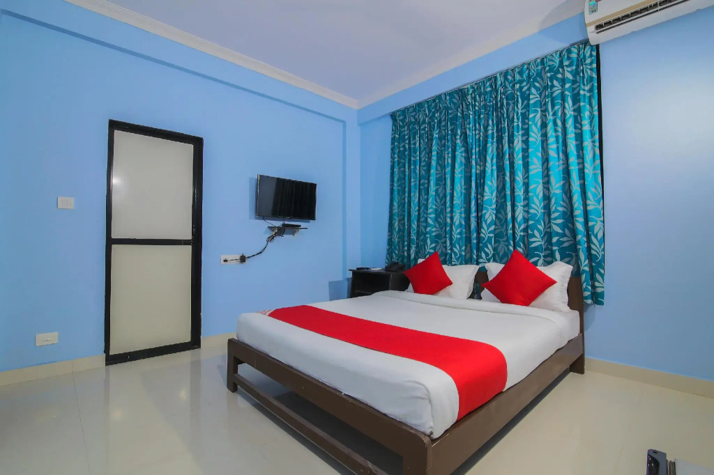 OYO 19621 Calangute Beach Holiday Inn