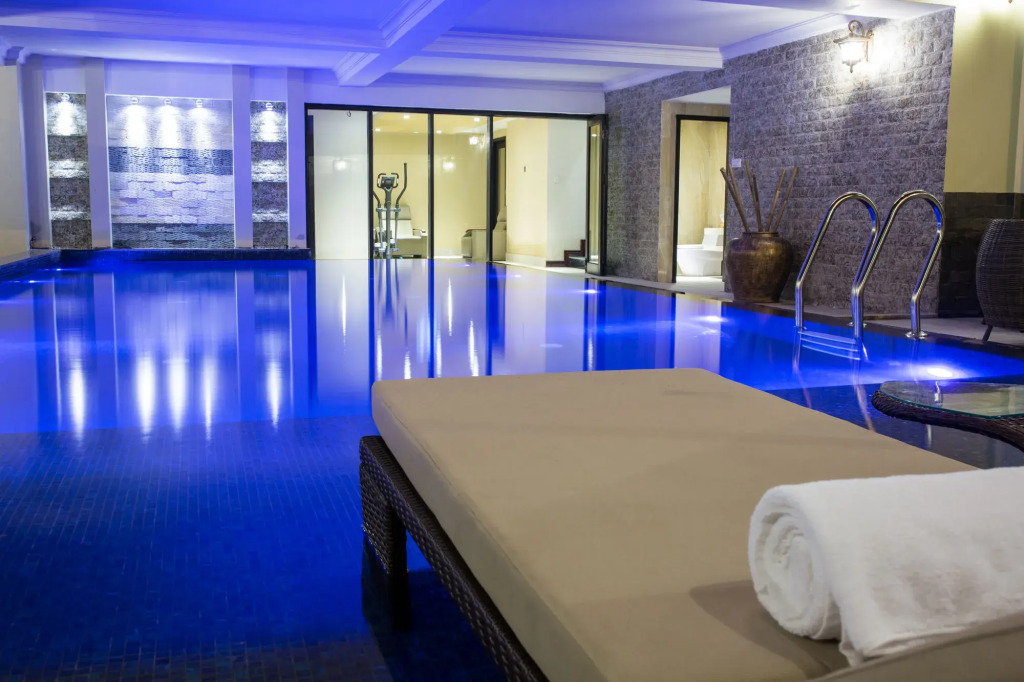 Royal Riverside Hoi An Hotel-Newly Renovated & Reopened