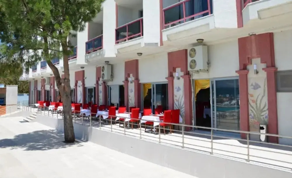 Oge 2000 Hotel