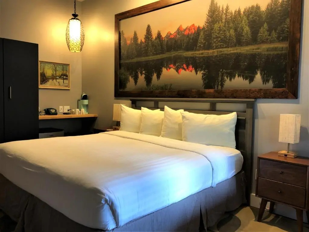 Blue Elk Inn