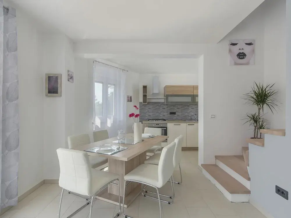 Modernly Equipped Holiday House Near Rovinj With Private Pool for 6 Person