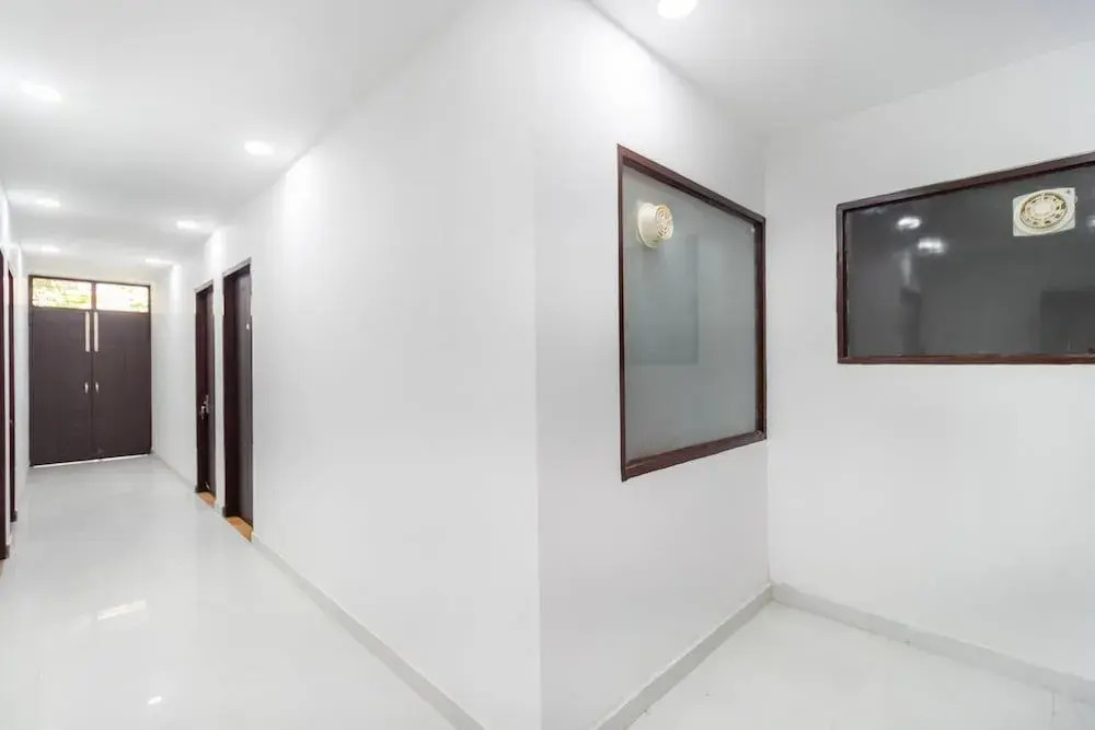 Oyo 40460 Paradise Studio