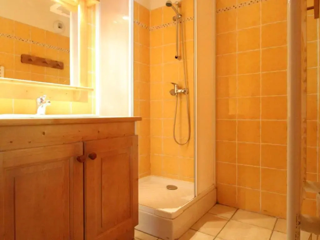 Appartement Lanslevillard, 3 pièces, 7 personnes - FR-1-508-87