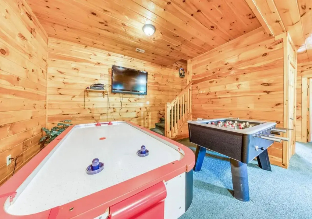 Arrowhead Log Cabin Resort Papaws Bear Den Cabin - by TS