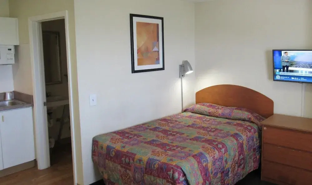Intown Suites Extended Stay Nashville TN - Bellevue