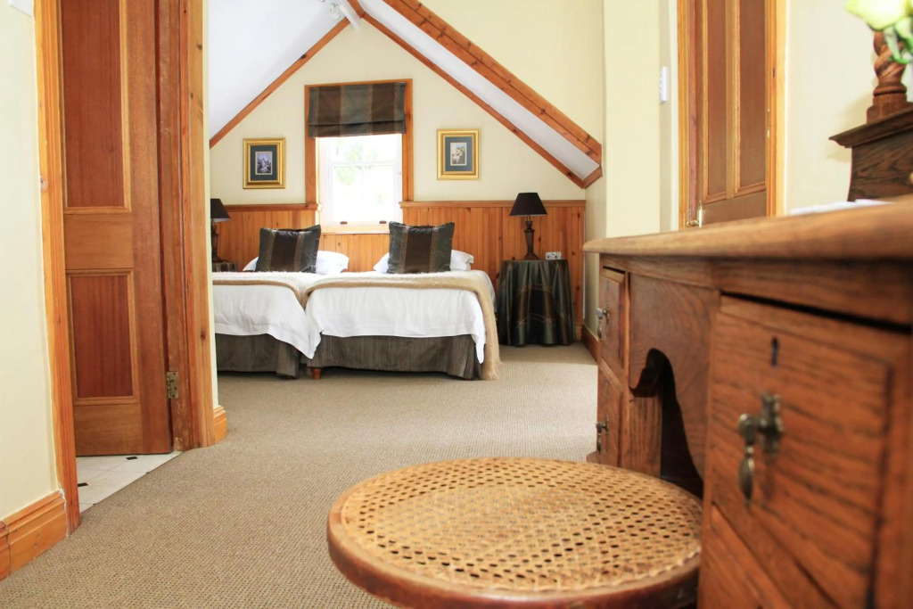 Evergreen Lodge