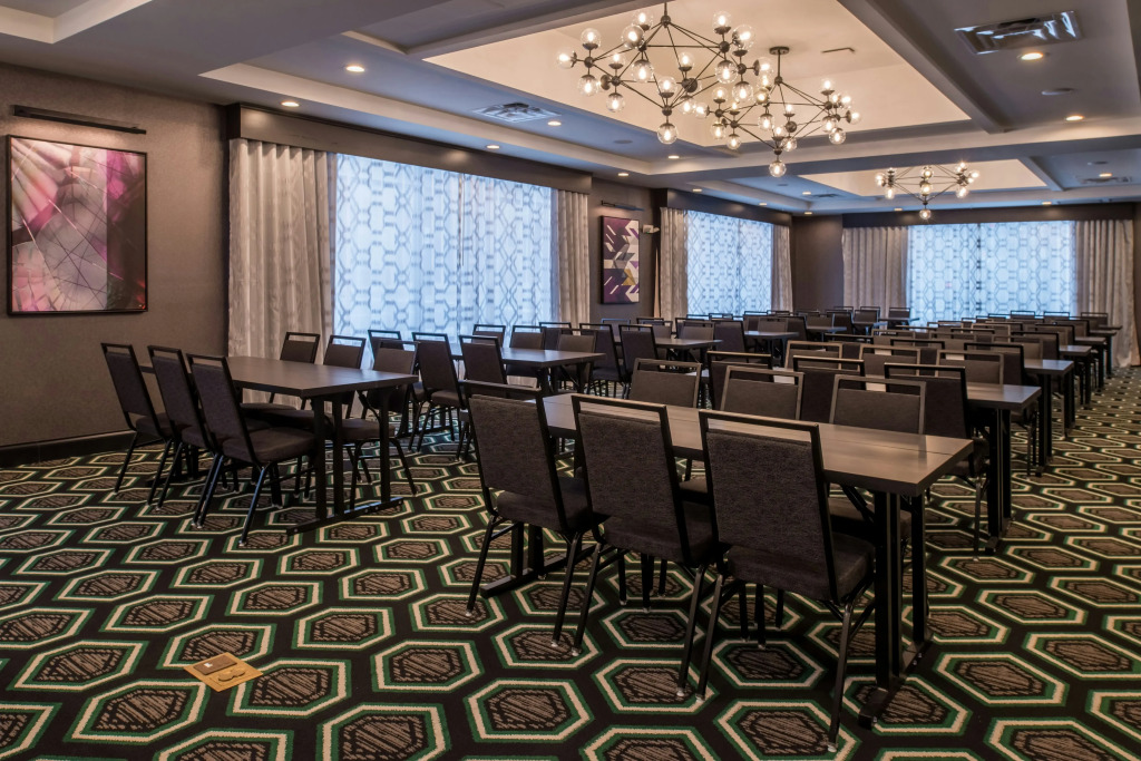 Hampton Inn & Suites Winston-Salem Downtown