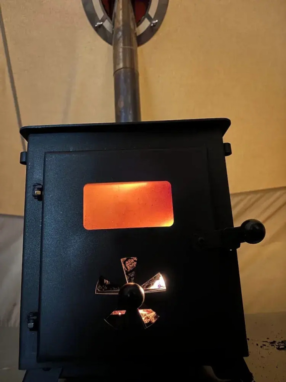 Cozy Winter Hot Tent With Log Burner, Tv & Hot tub