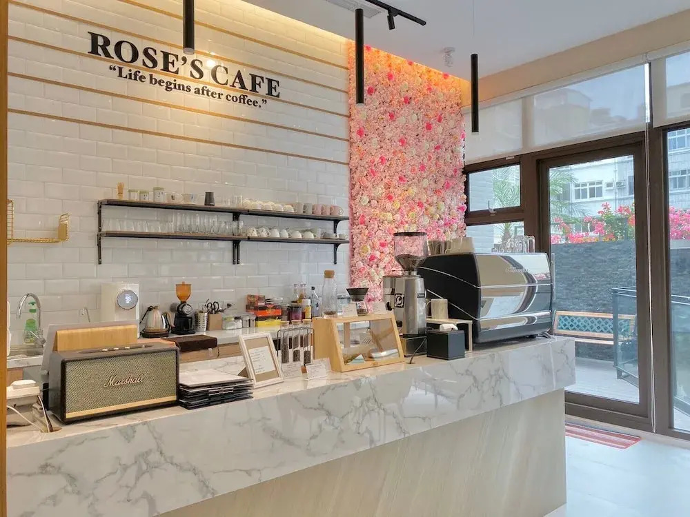 Champ De Rose Hotel