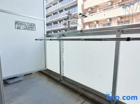 Shinsaibashi 10min Elevator Apartment with 2 Premium Double Beds and Balcony