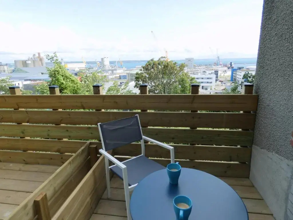 Charmant studio, terrasse privative [Moulin Blanc]