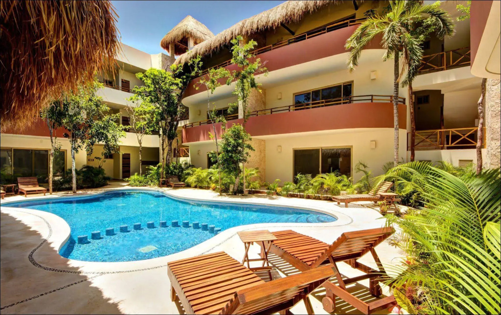 Nautica Village