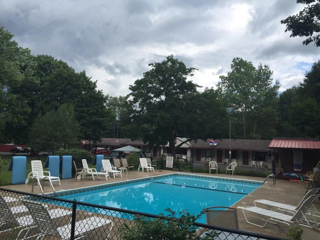 Luzerne Court Motel